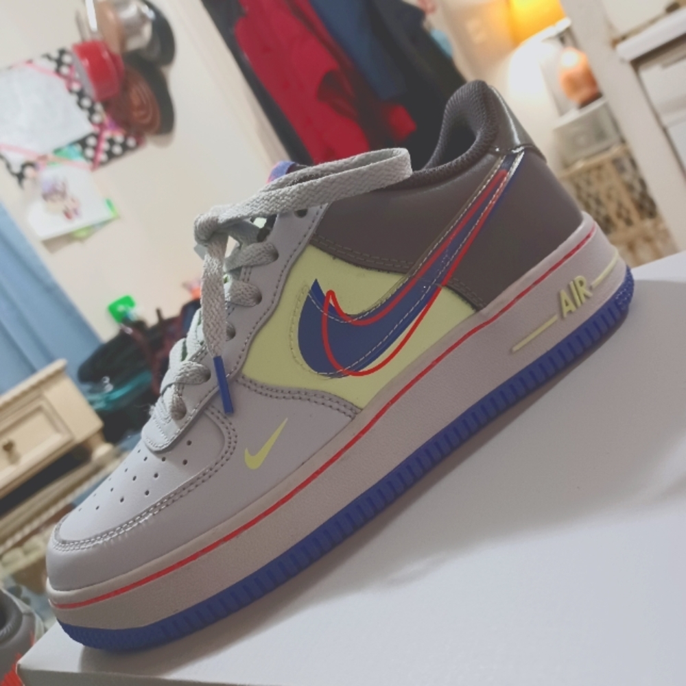 AF1 pure platinum/Rush velvet